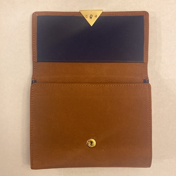 NEW Givenchy leather wallet small trifold - Picture 2 of 13